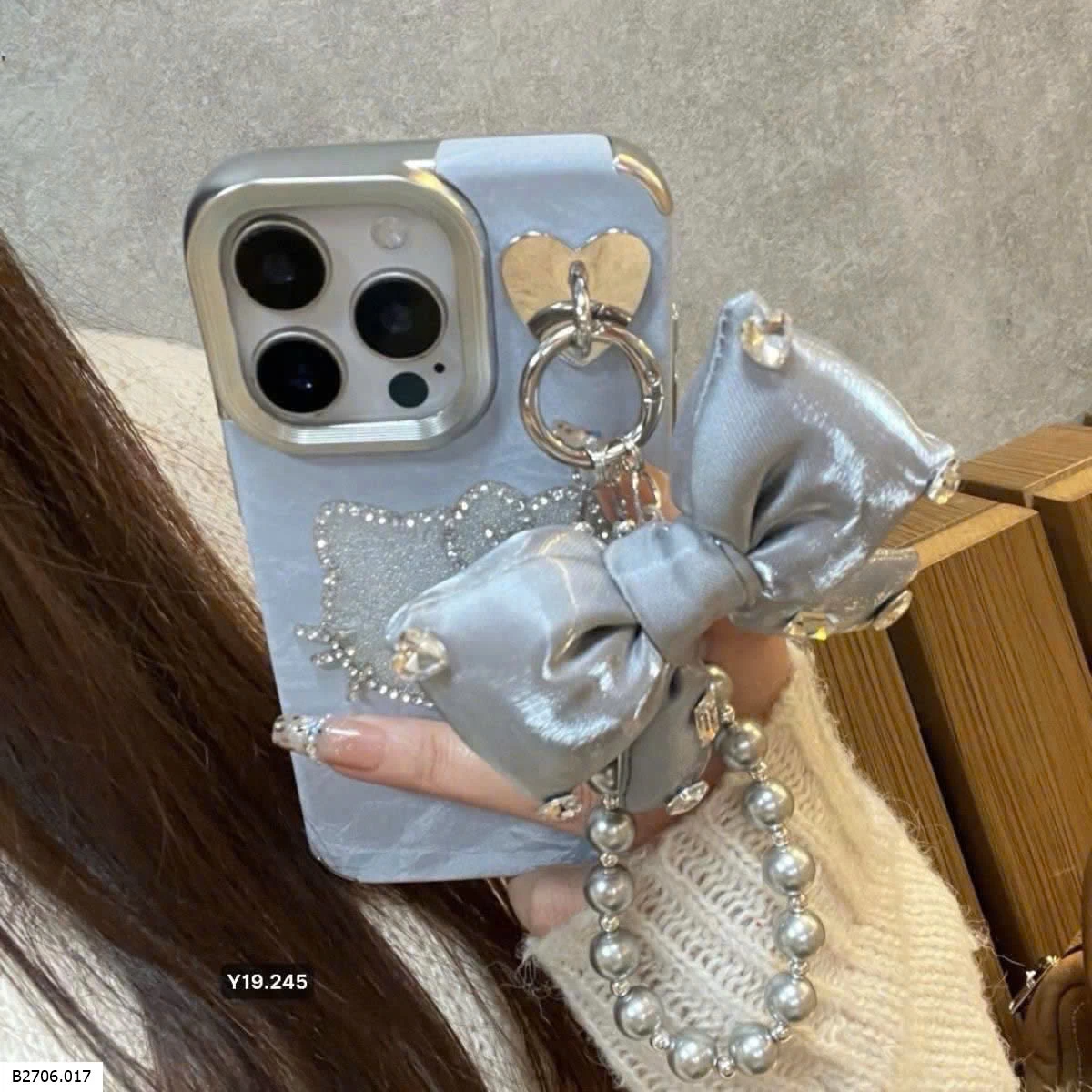 ỐP ĐIỆN THOẠI KÈM CHARM NƠ  