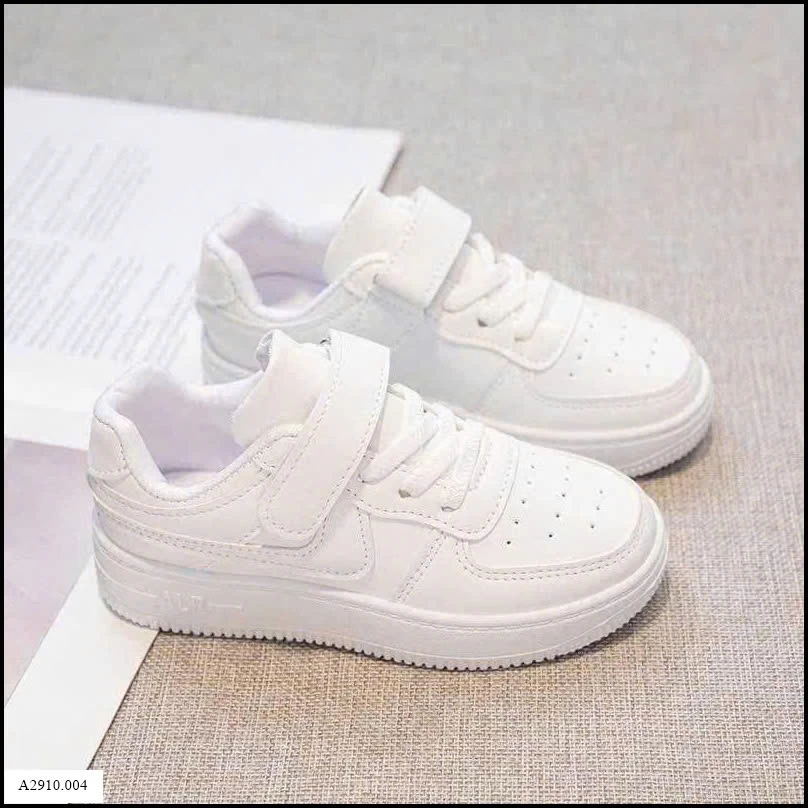 GIÀY THỂ THAO TRẮNG QUAI DÁN  Giá sỉ 108k