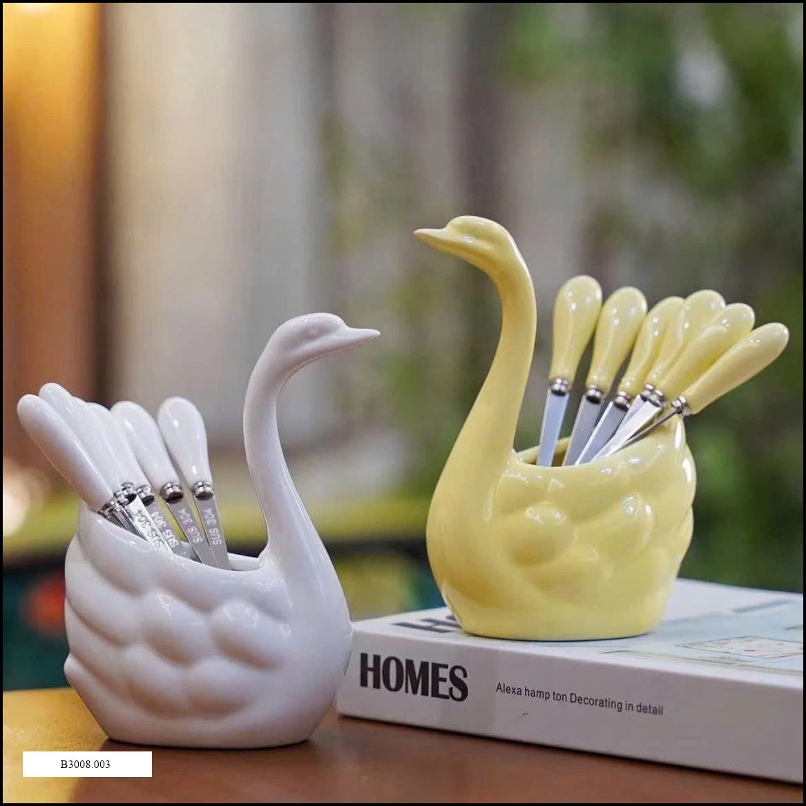 Khay thiên nga kèm 6 nĩa   Giá sỉ  70k/set 