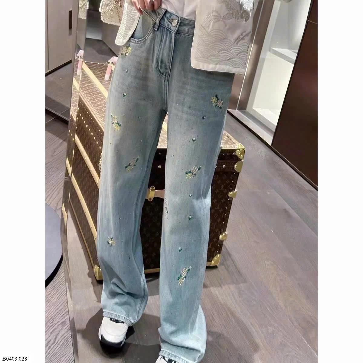 QUẦN JEAN THÊU HOA    Sỉ 145k