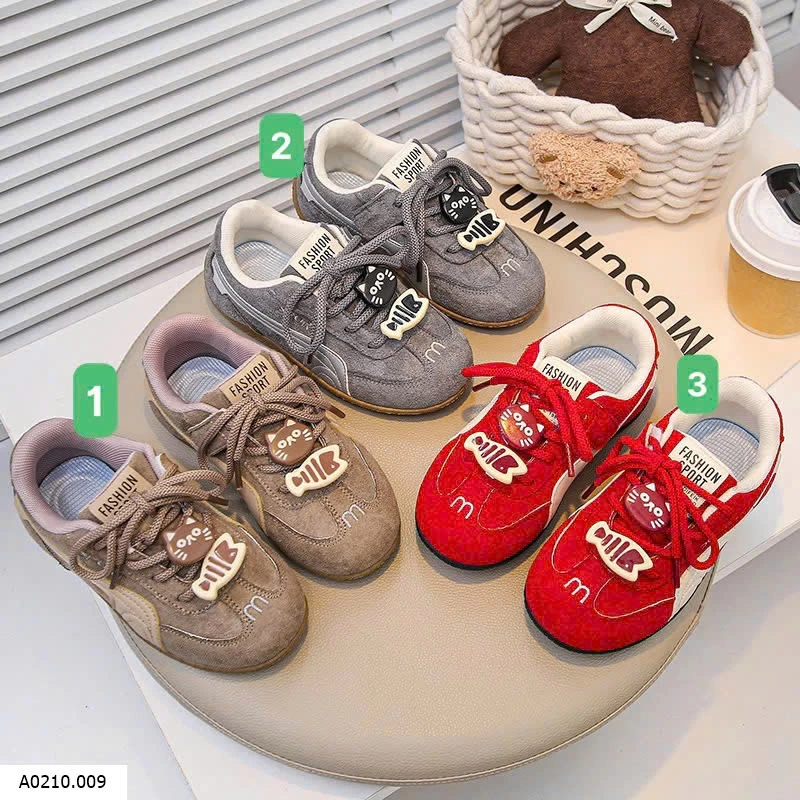 GIÀY THỂ THAO MÈO CUTE CHO BÉ    Giá sỉ sz 26-30: 138k  sz 31-37: 147k 