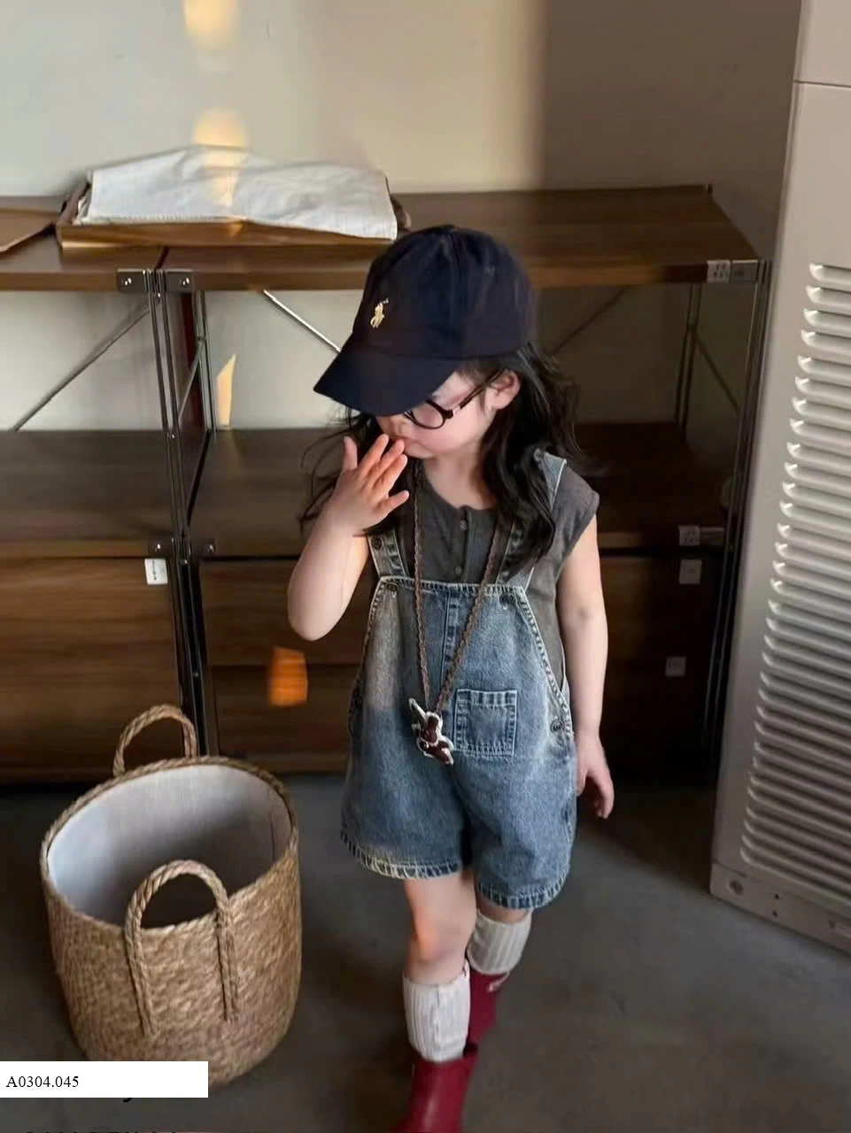 SET ÁO PHÔNG MIX YẾM JEAN CHO BÉ Giá sỉ như sau:  áo 105k yếm 170k