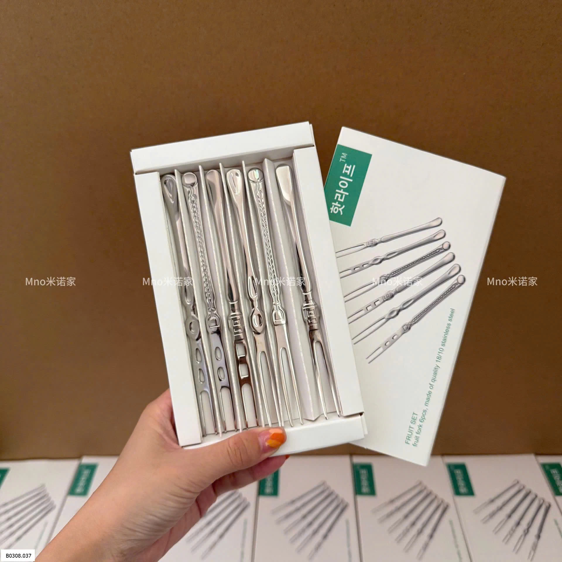 HỘP 6C NĨA ĂN TRÁI CÂY  Sỉ 88k